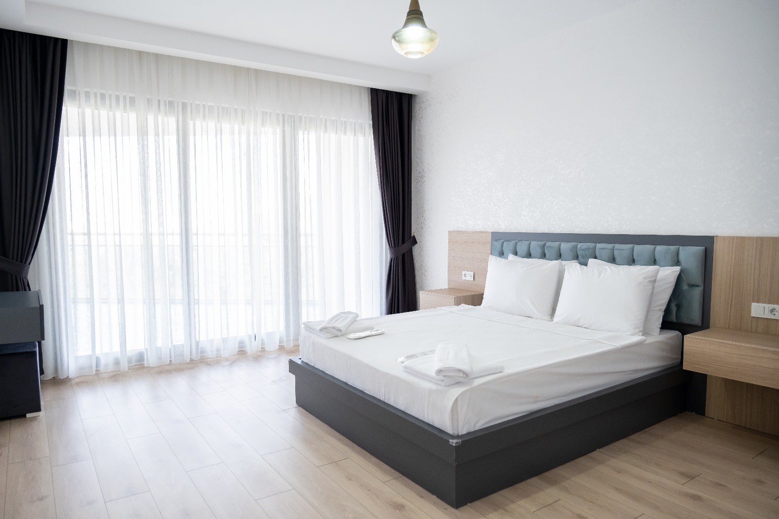 FAMİLY SUİTE  2+1  ODA MÜSAİTLİĞİ BULUNMAMAKTADIR