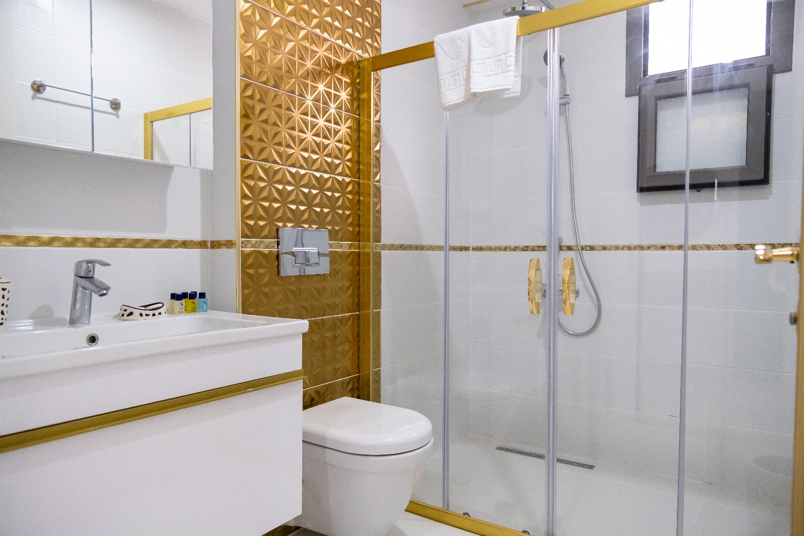 JUNIOR SUİTE  (1+0)  ODA MÜSAİTLİĞİMİZ BULUNMAMAKTADIR 