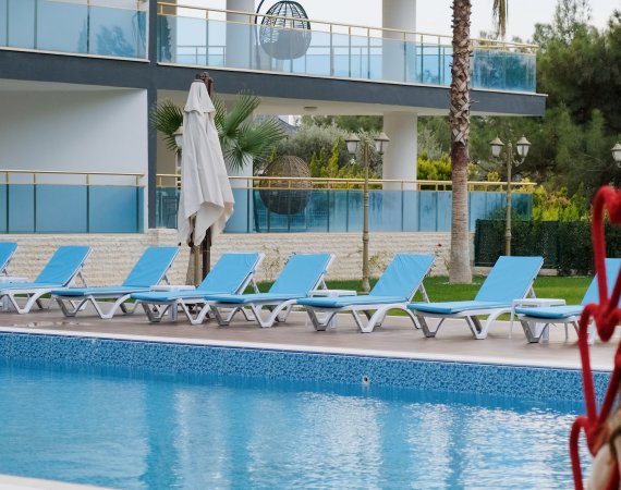 FAMİLY SUİTE  2+1  ODA MÜSAİTLİĞİ BULUNMAMAKTADIR